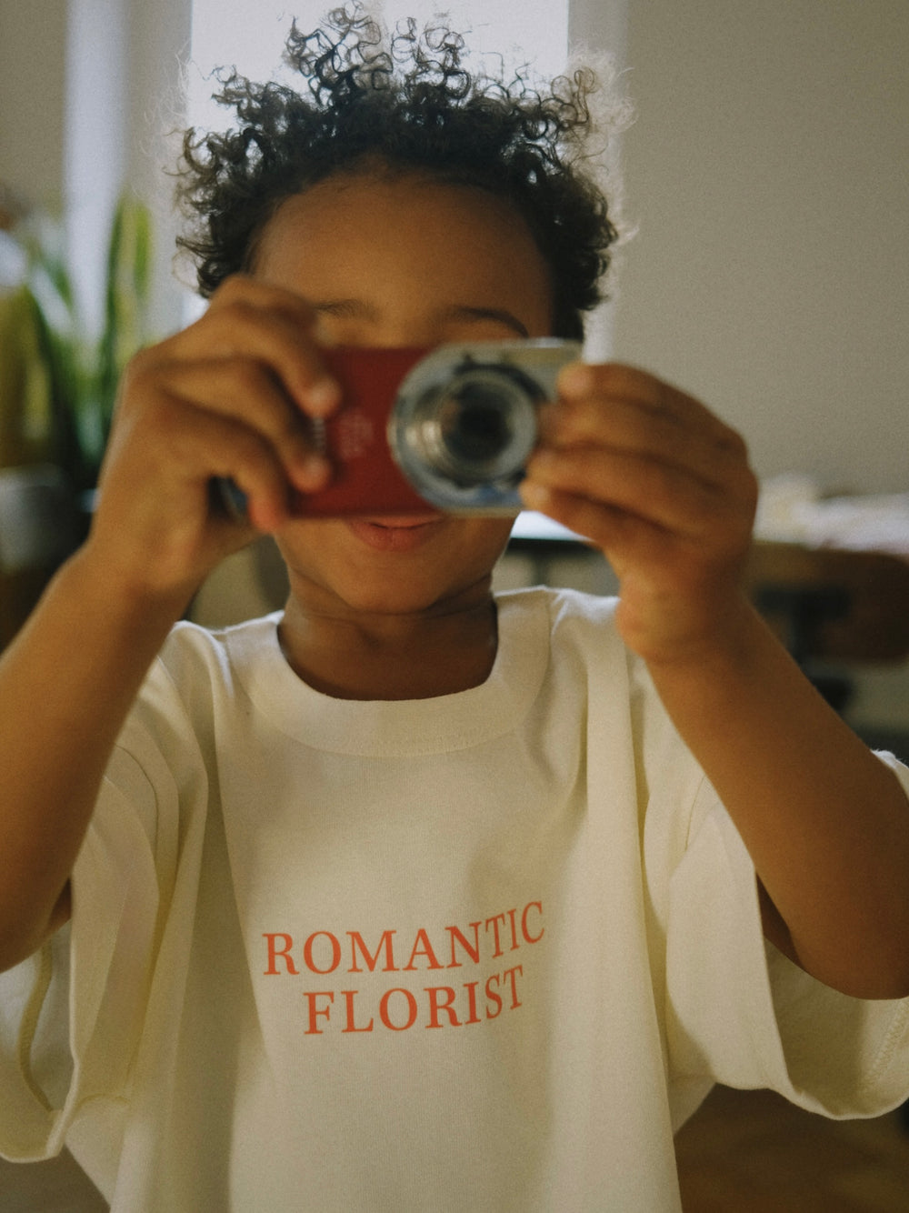 ROMANTIC FLORIST T-SHIRT